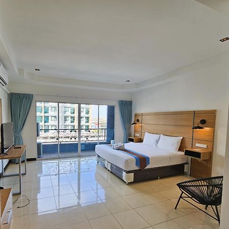 The Base Inn Pattaya ภายนอก รูปภาพ