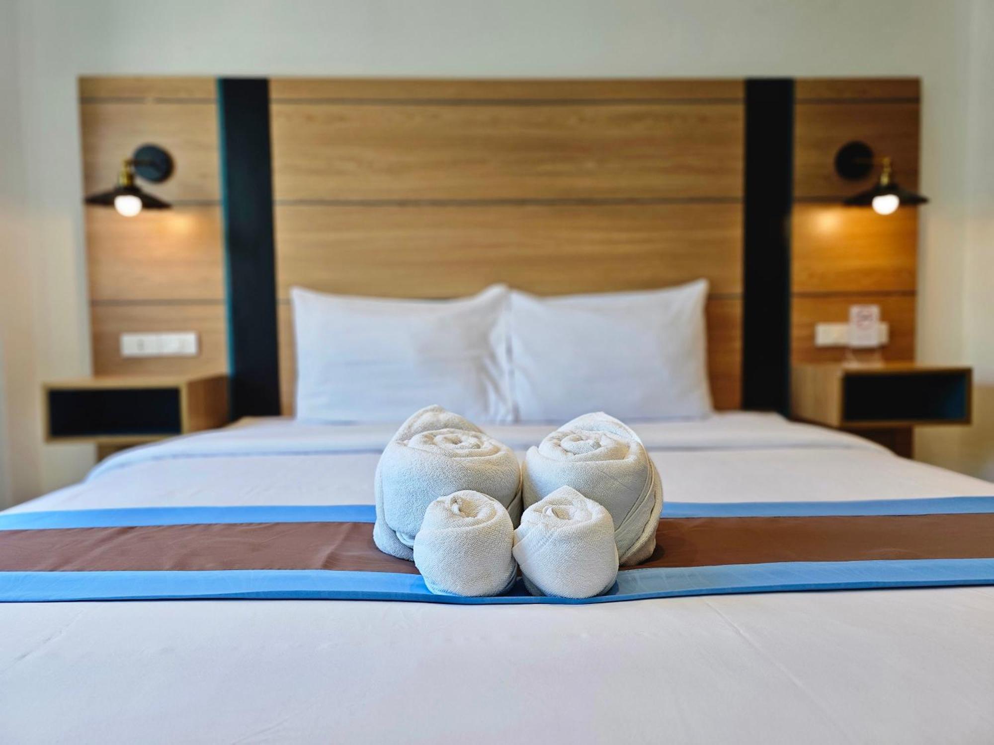 The Base Inn Pattaya ภายนอก รูปภาพ