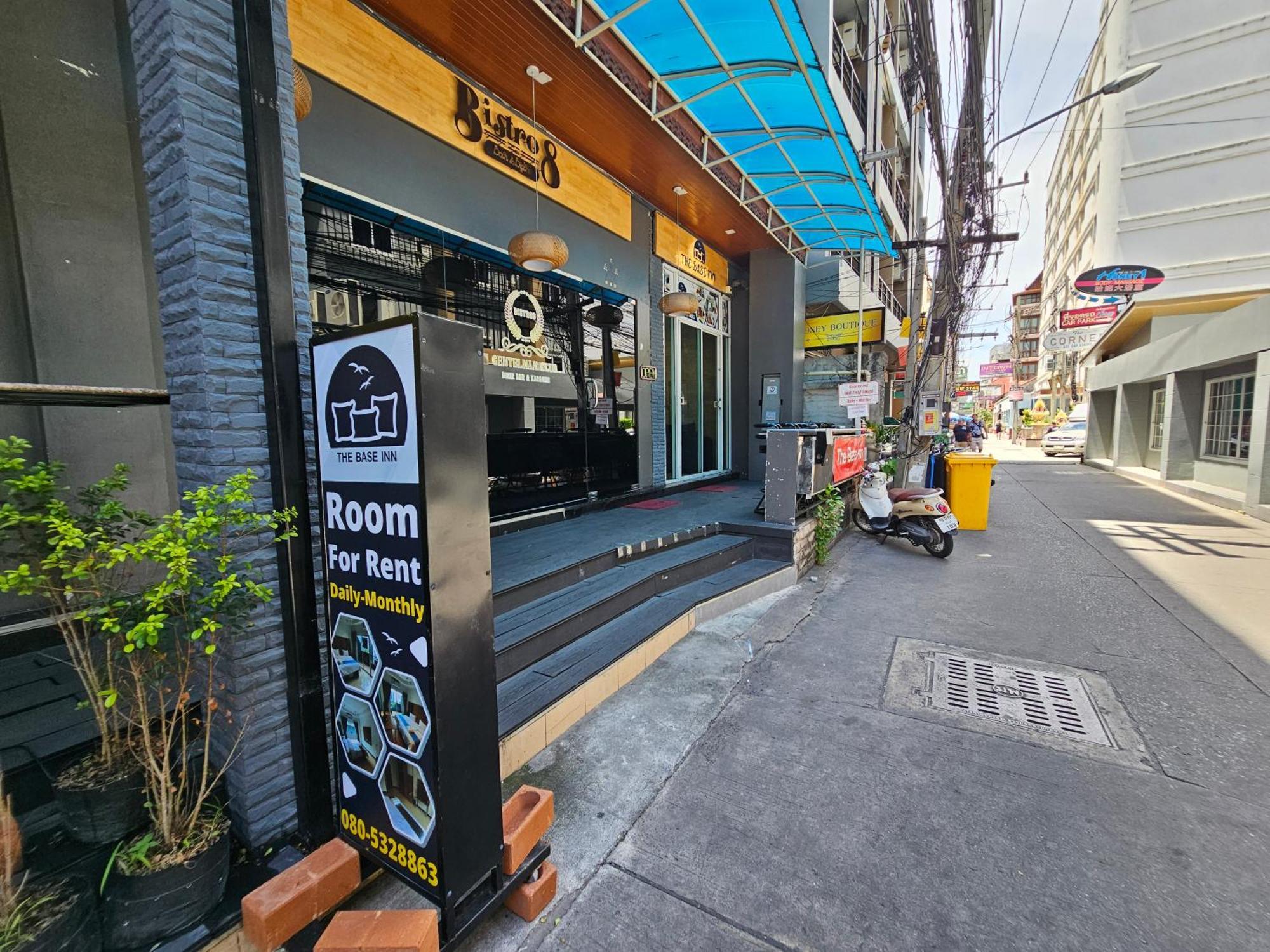 The Base Inn Pattaya ภายนอก รูปภาพ