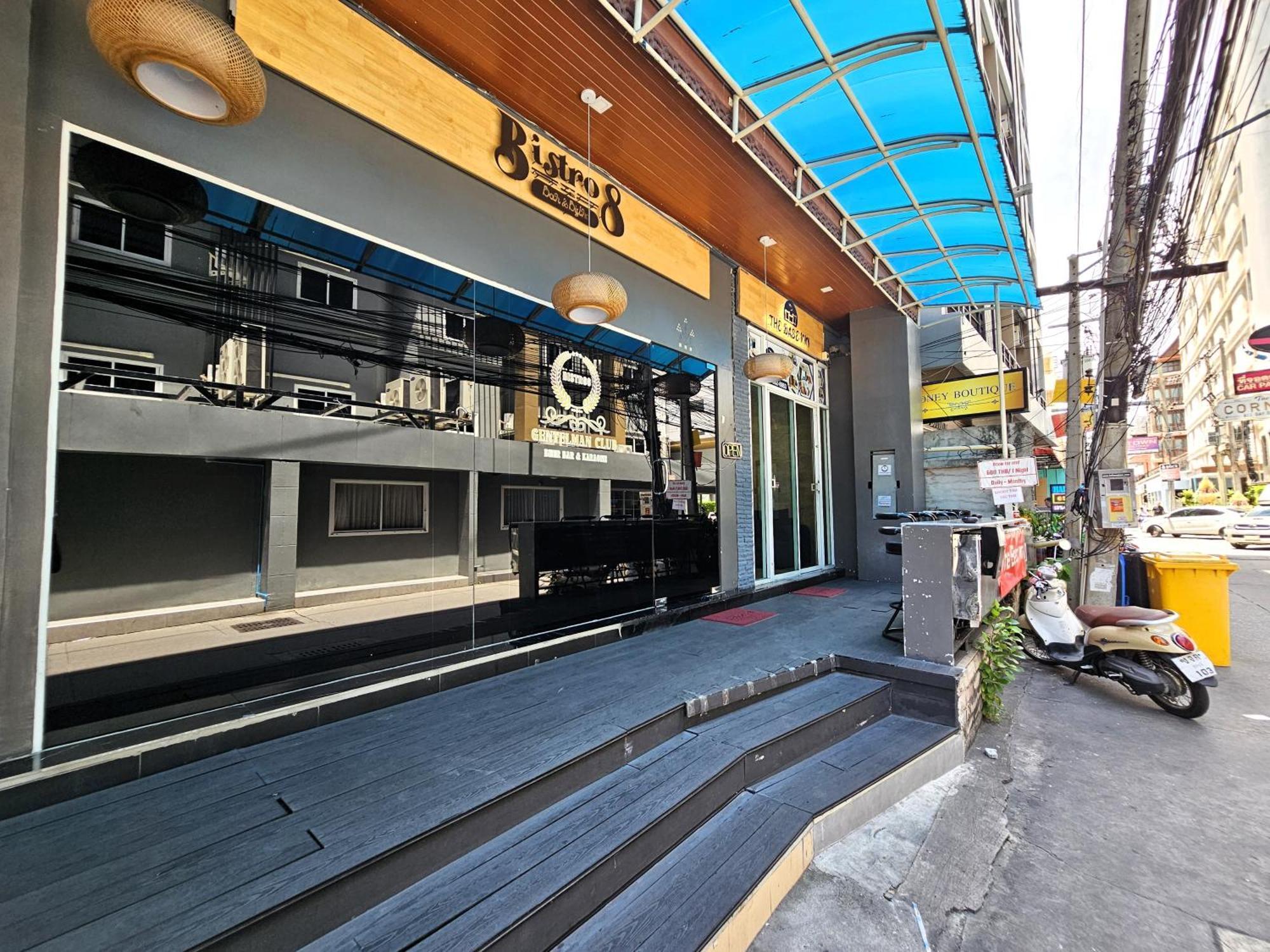 The Base Inn Pattaya ภายนอก รูปภาพ