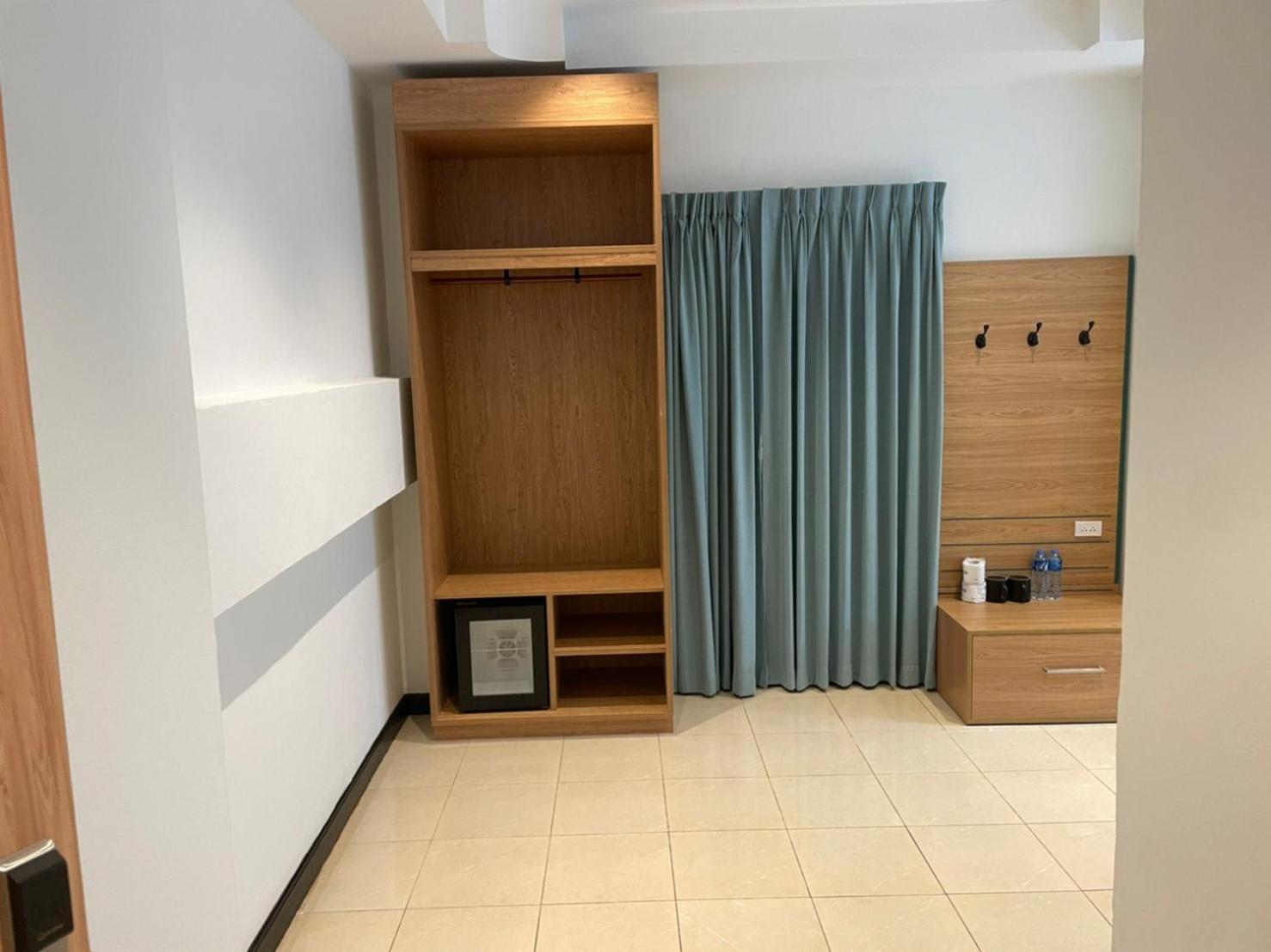 The Base Inn Pattaya ภายนอก รูปภาพ